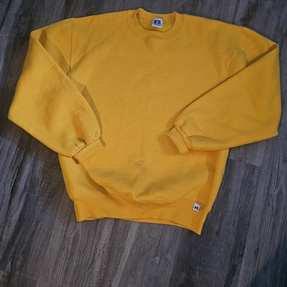 Vintage 90s 🔥 Russell brand crewneck sweater size medium